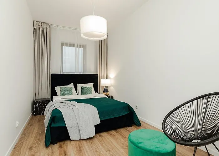 Woronicza - Tolkiena 3 * Warszawa