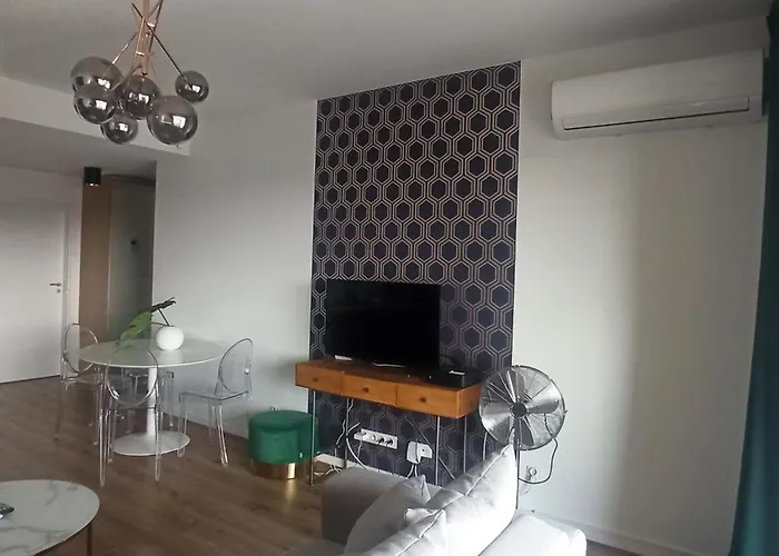 Woronicza - Tolkiena 3 * Warszawa